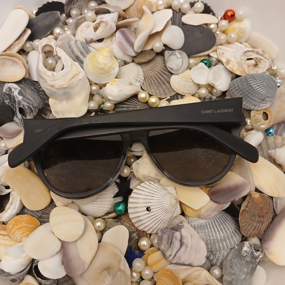 Saint Laurent Sunglasses - Picture 3 of 10